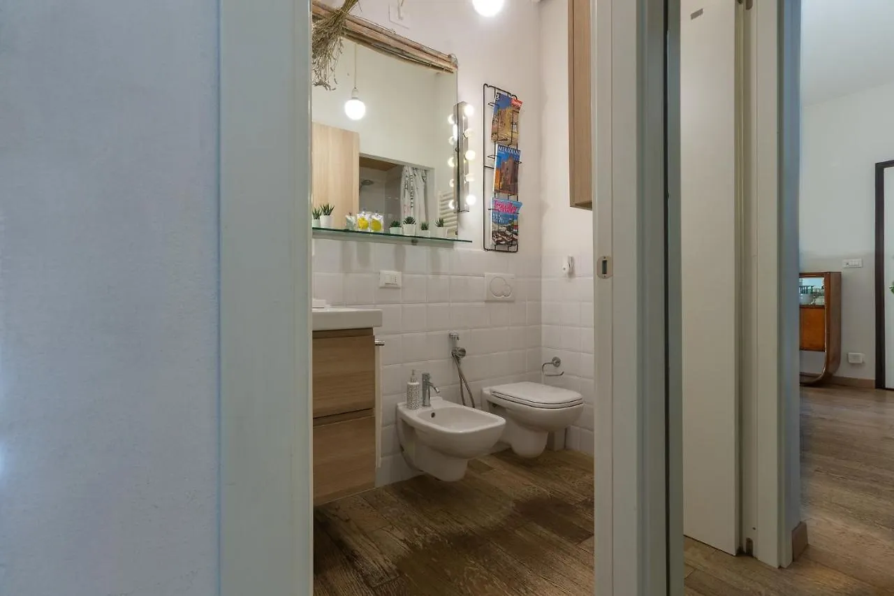 Saragozza Corte Interna Lovely Apartment X4 Bologna Italy