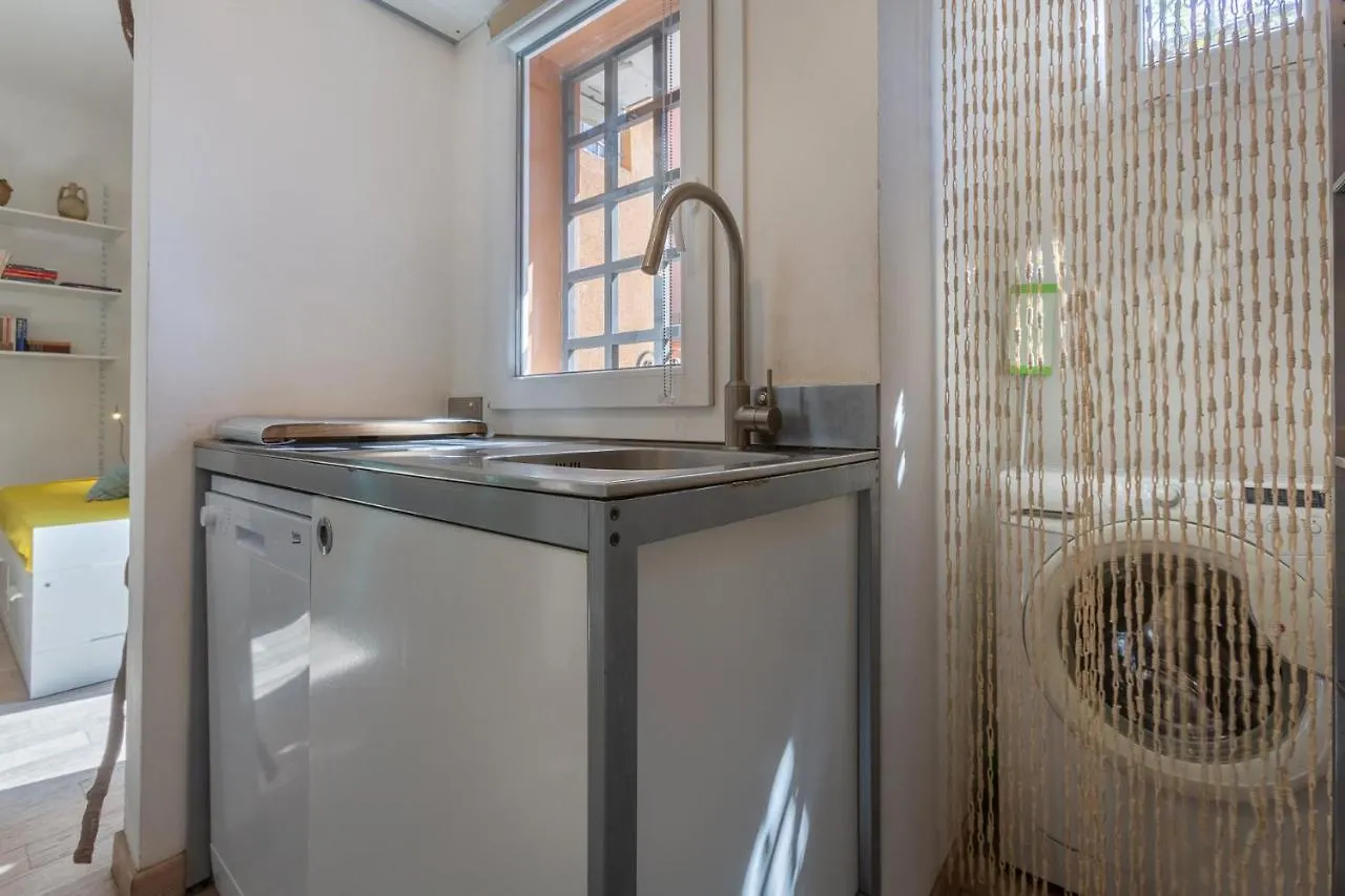 Saragozza Corte Interna Lovely Apartment X4 Bologna Italy